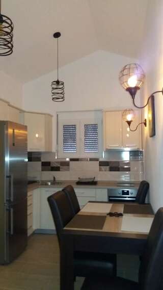 Апартаменты Apartment Vila Mirela Кримовица Апартаменты с 1 спальней-2